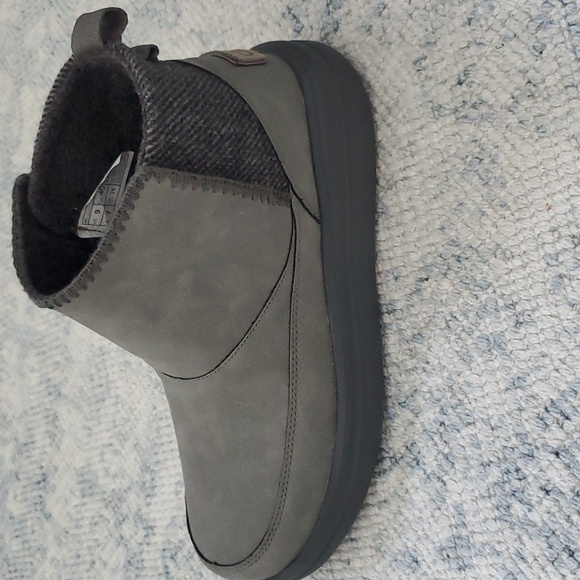 HEY DUDE MEL ANKLE BOOTS - Picture 9 of 12